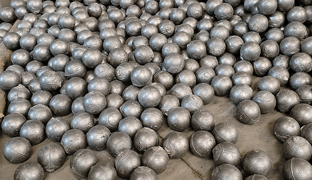 Medium and low chromium alloy cast balls