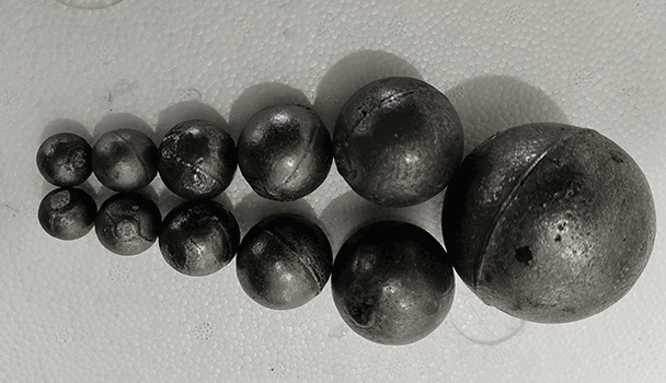 Multicomponent alloy casting ball
